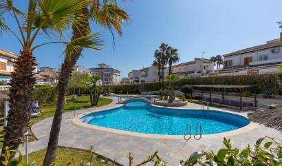 Venta - Apartment - Torrevieja - La Mata