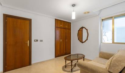 Venta - Apartment - Torrevieja - Paseo maritimo
