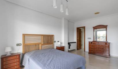 Venta - Apartment - Torrevieja - Paseo maritimo