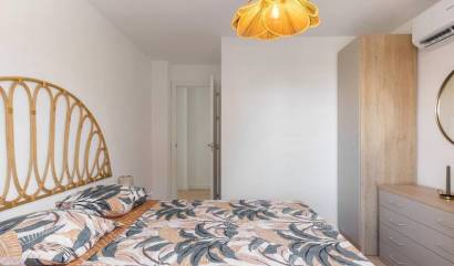 Venta - Apartment - Torrevieja - Playa de los Naufragos