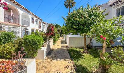 Venta - Bungalow - Torrevieja - Los Balcones