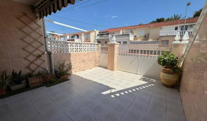 Venta - Bungalow - Torrevieja - Playa de los Naufragos