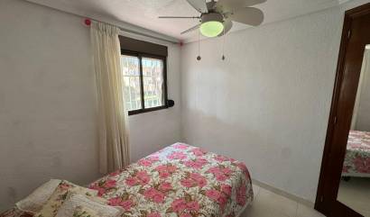 Venta - Bungalow - Torrevieja - Playa de los Naufragos