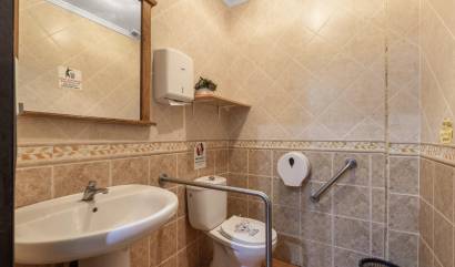 Venta - Comercial - Torrevieja - Estacion de autobuses