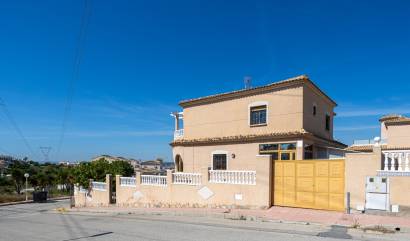 Venta - Villa - Benijofar
