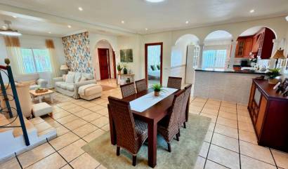 Venta - Villa - Hondón de las Nieves