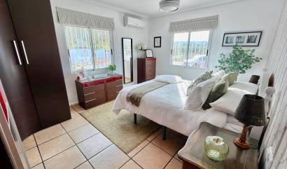 Venta - Villa - Hondón de las Nieves