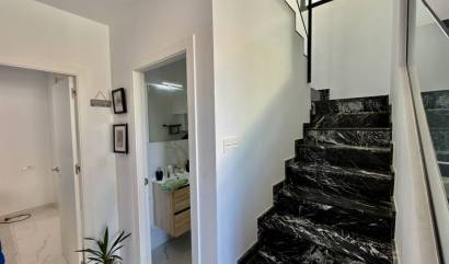 Venta - Villa - Los Montesinos - La Herrada