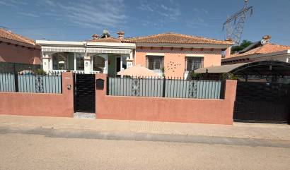 Venta - Villa - Los Montesinos - La Herrada