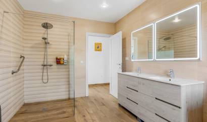 Venta - Villa - Los Montesinos