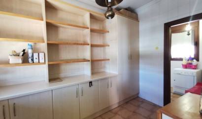 Venta - Villa - Orihuela