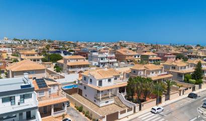 Venta - Villa - Torrevieja - Aguas Nuevas