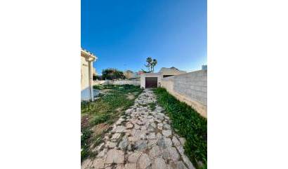 Venta - Villa - Torrevieja - Aguas Nuevas