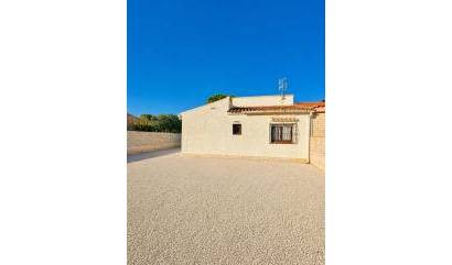Venta - Villa - Torrevieja - Aguas Nuevas