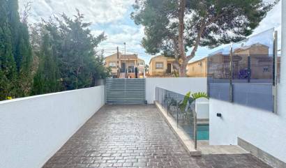 Venta - Villa - Torrevieja - Los Balcones