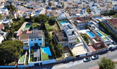Venta - Villa - Torrevieja - Los balcones