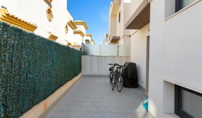 Venta - Villa - Torrevieja - Sector 25