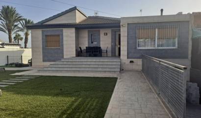 Venta - Villa - Torrevieja