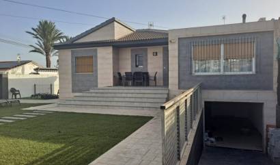 Venta - Villa - Torrevieja