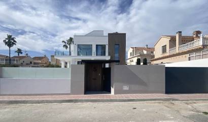 Venta - Villa - Torrevieja