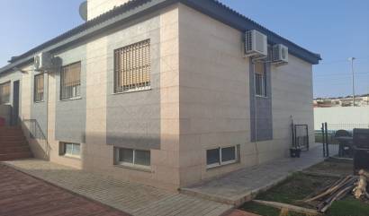 Venta - Villa - Torrevieja