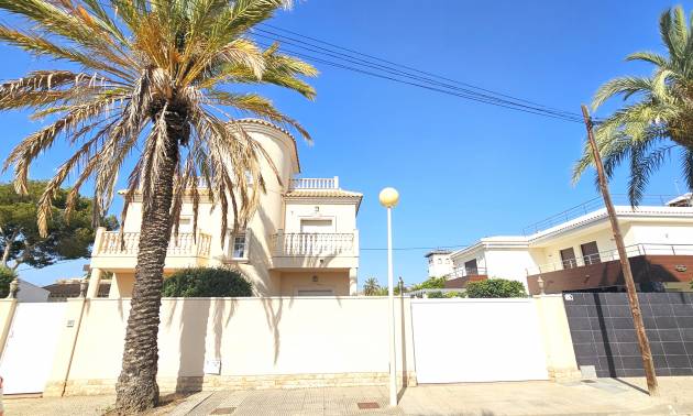 Villa - Bestaande woningen - Cabo Roig - Cabo Roig