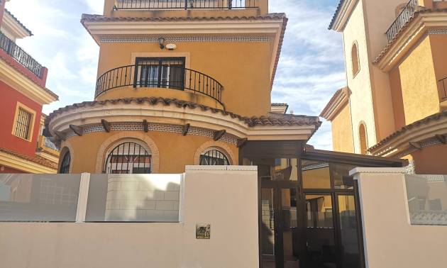 Villa - Bestaande woningen - Los Montesinos - La Herrada