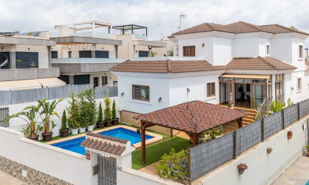 Villa - Bestaande woningen - Los Montesinos - La Herrada