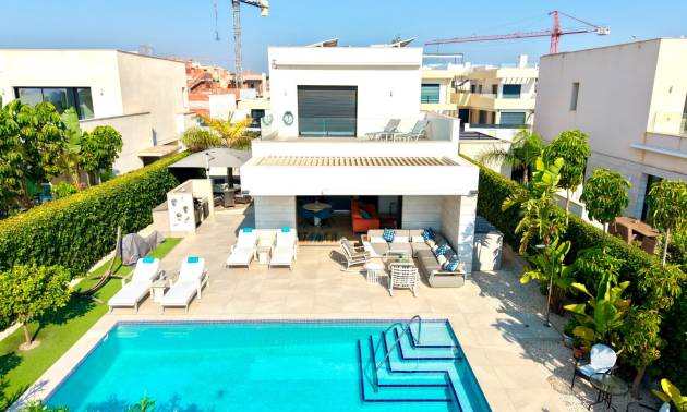 Villa - Bestaande woningen - Los Montesinos - Los Montesinos