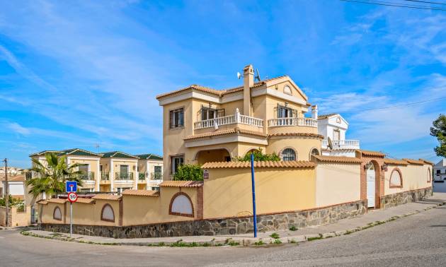 Villa - Bestaande woningen - Orihuela Costa - Castillo de Don Juan