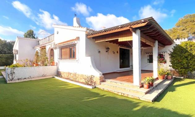 Villa - Bestaande woningen - Orihuela Costa - Dehesa de campoamor