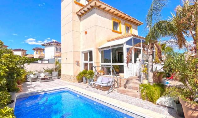 Villa - Bestaande woningen - Orihuela Costa - La Zenia