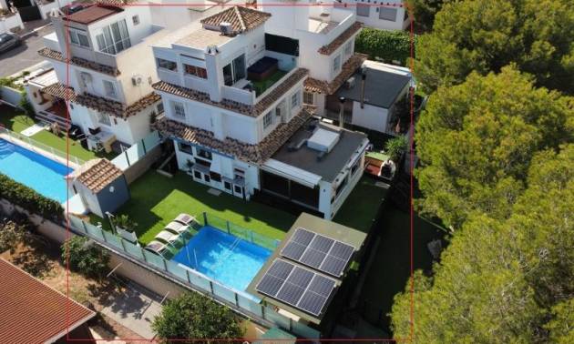 Villa - Bestaande woningen - Orihuela Costa - Orihuela Costa
