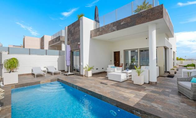 Villa - Bestaande woningen - Orihuela Costa - Villamartín