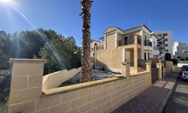 Villa - Bestaande woningen - Orihuela - Orihuela