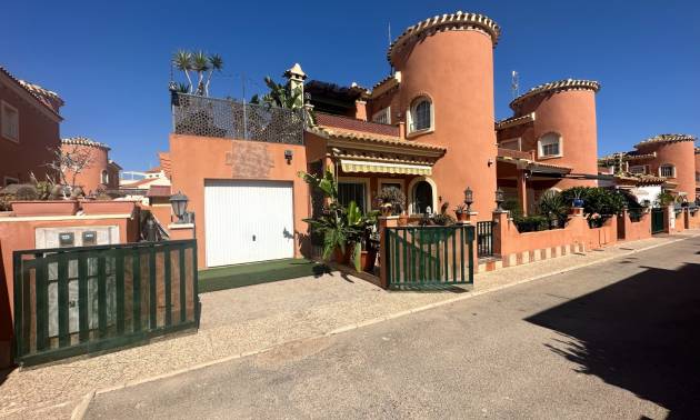 Villa - Bestaande woningen - Orihuela - Playa Flamenca