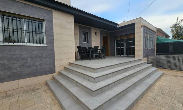 Villa - Bestaande woningen - Torrevieja - Torrevieja