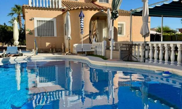 Villa - Revente - Torrevieja - Torrevieja