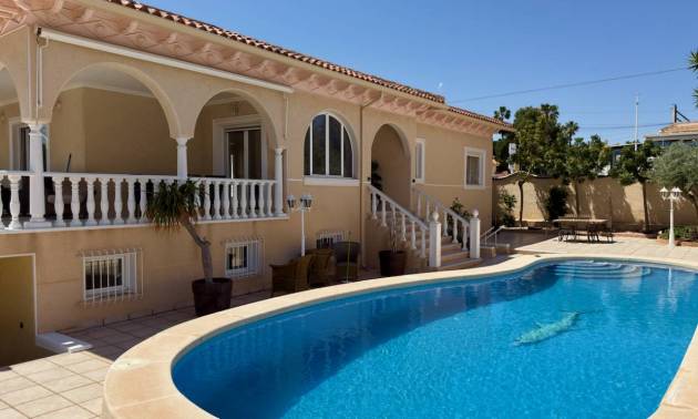 Villa - Sale - Ciudad Quesada - Urbanizaciones