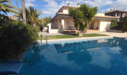 Villa - Sale - Elda - INM-87566