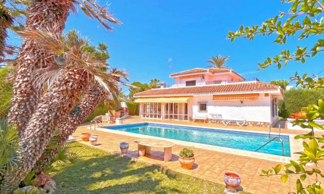 Villa - Sale - Orihuela Costa - Cabo Roig