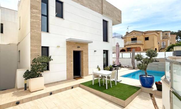 Villa - Sale - Orihuela Costa - Villamartín