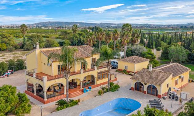 Villa - Sale - Orihuela - Orihuela