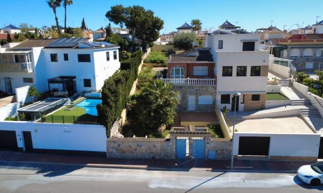 Villa - Sale - Torrevieja - Los balcones