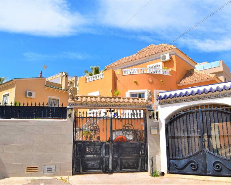 Sale - Detached Villa - Orihuela Costa