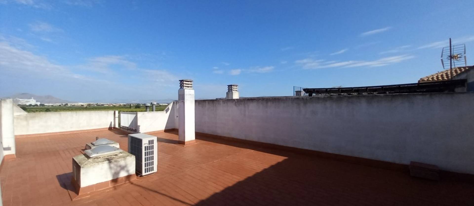 Venta - Terraced house - Daya Nueva