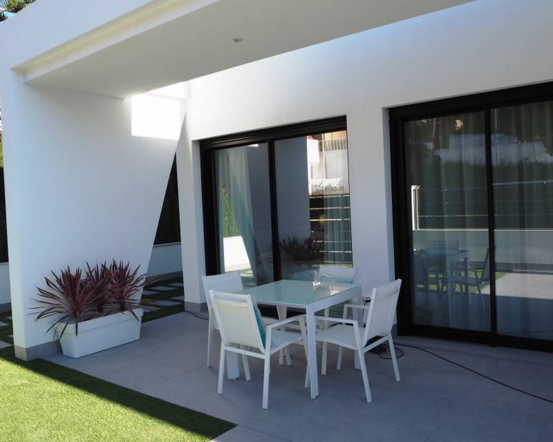 Nueva construcción  - Villa for sale - Pinar de Campoverde