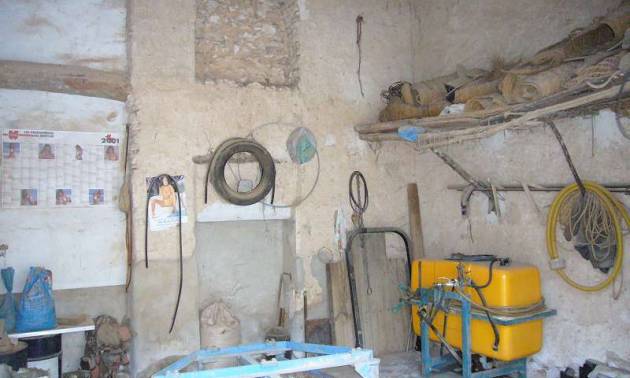 Sale - Restoration Project - Rodriguillo