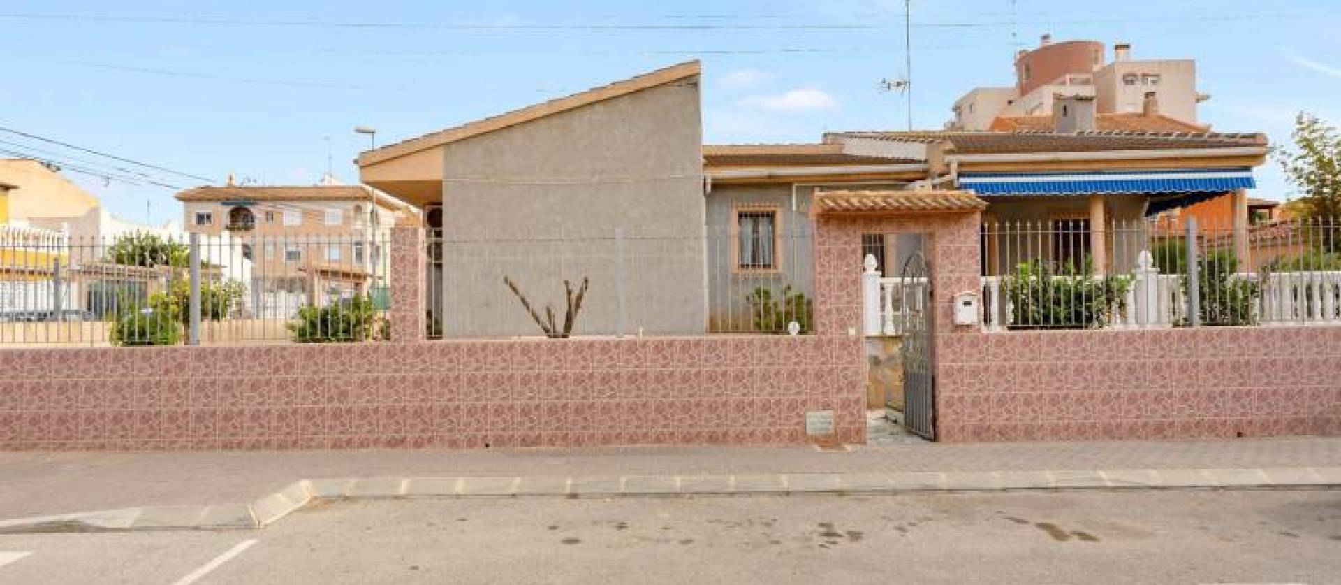 Sale - Single family house - Torrevieja - Nueva Torrevieja