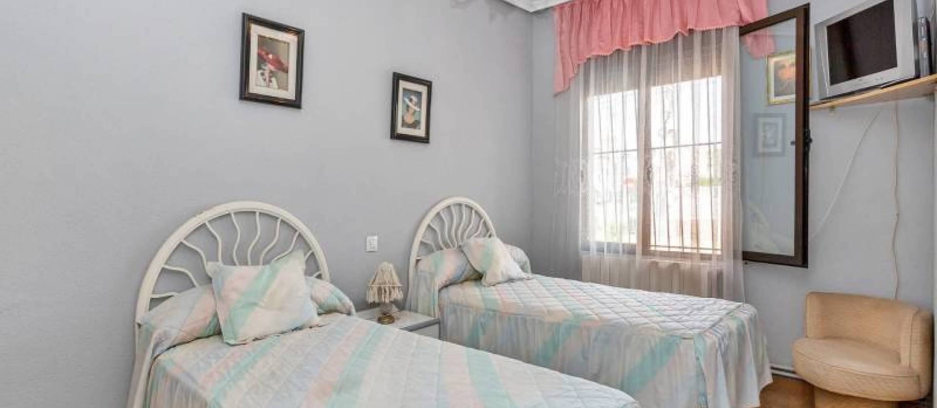 Sale - Single family house - Torrevieja - Nueva Torrevieja